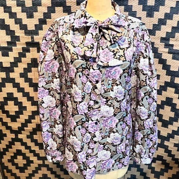 VINTAGE bow tie blouse 80s coquette floral paisley button down demure dressy - Picture 3 of 14